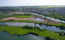 To regulate rises in the water level of the Moselle river by integrating sand and gravel pits within the regional management plan of floods